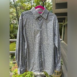 Men’s Saks Fifth Avenue shirt Size: XL
